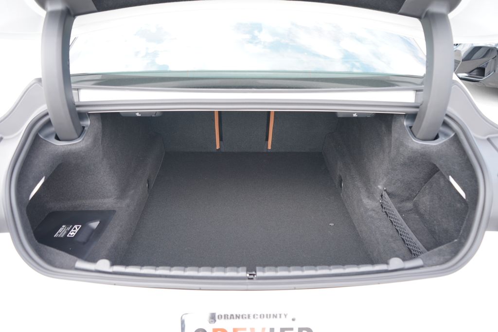 Thumbnail: 2026 BMW 8 Series - 21