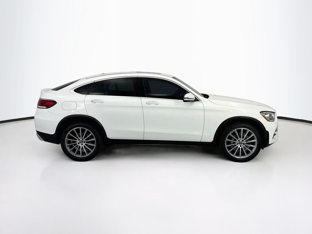Thumbnail: 2020 Mercedes-Benz GLC - 4