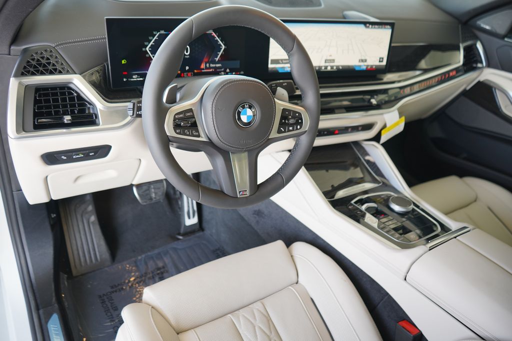 Thumbnail: 2026 BMW X6 - 13