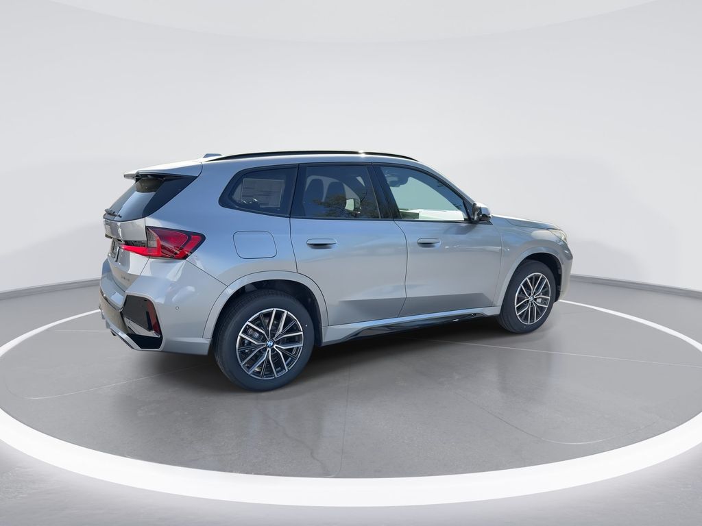 2025 BMW X1 xDrive28i 8