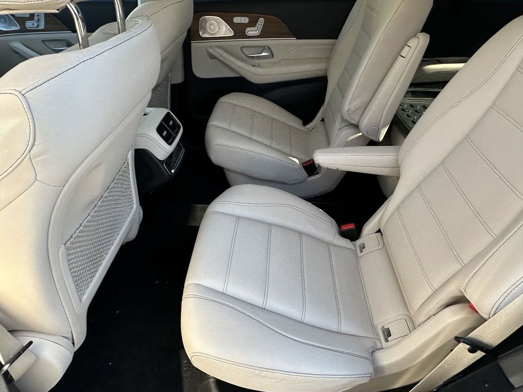 2021 Mercedes-Benz GLS GLS 450 23