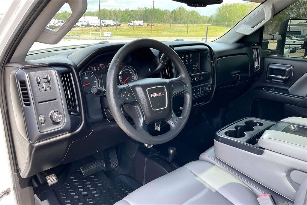 Used 2017 GMC Sierra 2500HD Base 2D Standard Cab