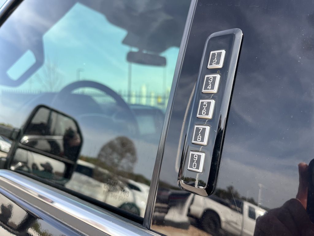 Thumbnail: 2021 Ford Econoline - 10