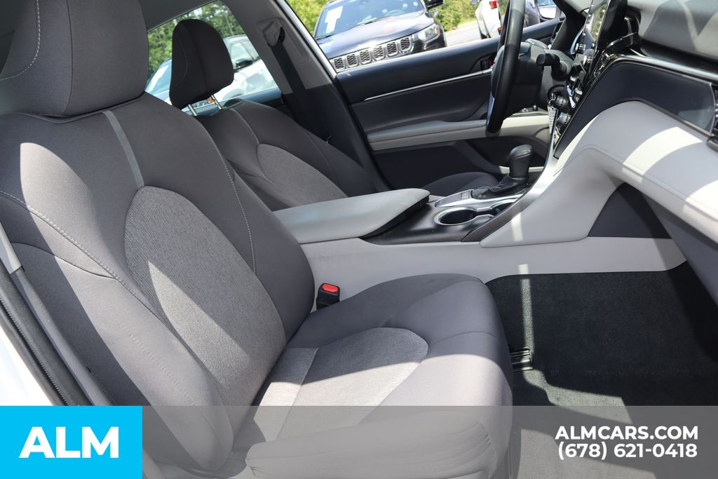 2023 Toyota Camry LE photo 23