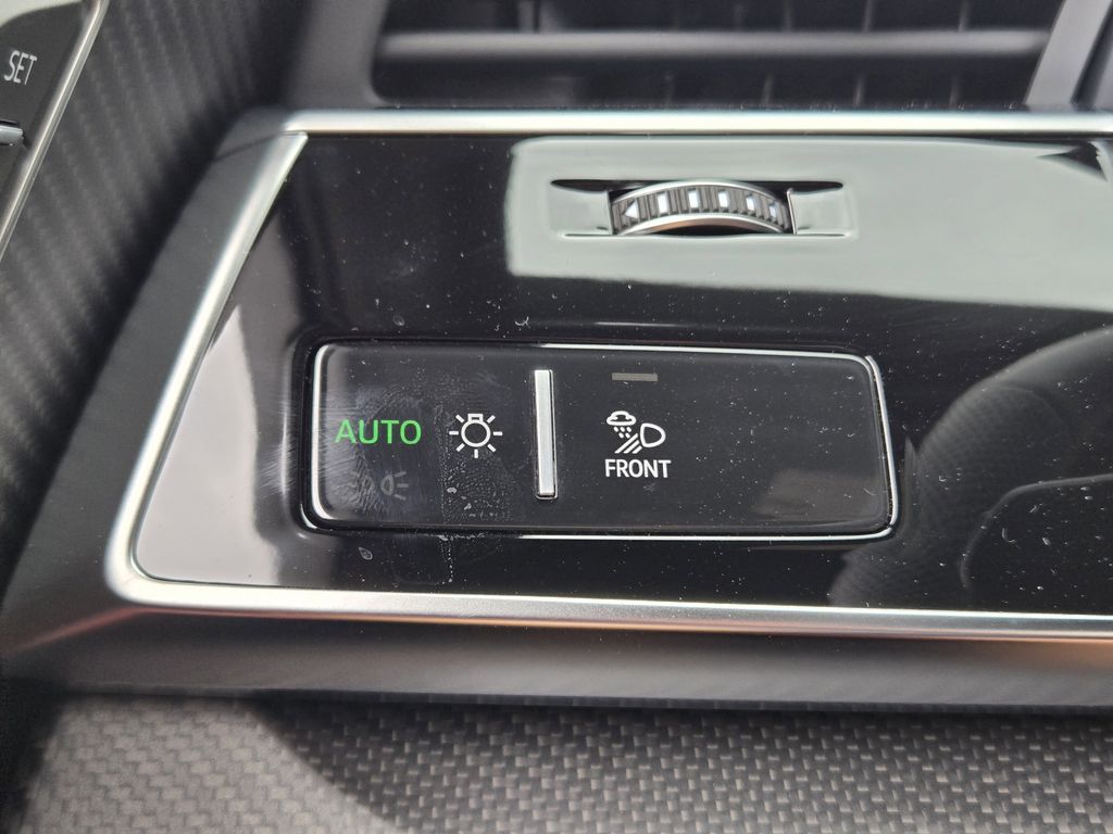 new 2026 Audi SQ7 car, priced at $107,770
