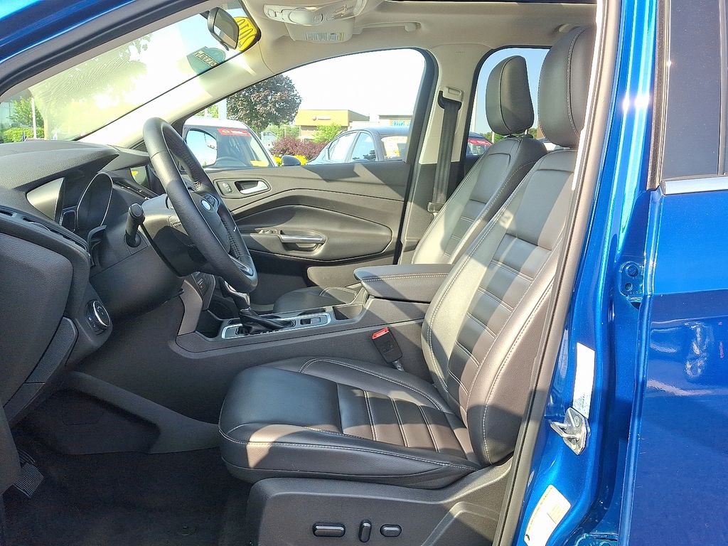 2019 Ford Escape SEL 14