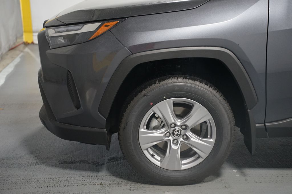 Thumbnail: 2025 Toyota RAV4 - 5
