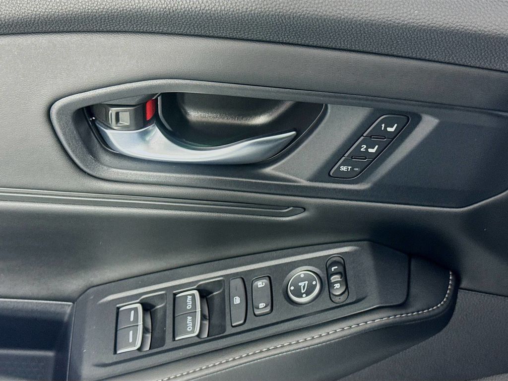 Used Car 2023 Honda Accord Hybrid  Sport-l For Sale Under $30,000 In Austin, Texas