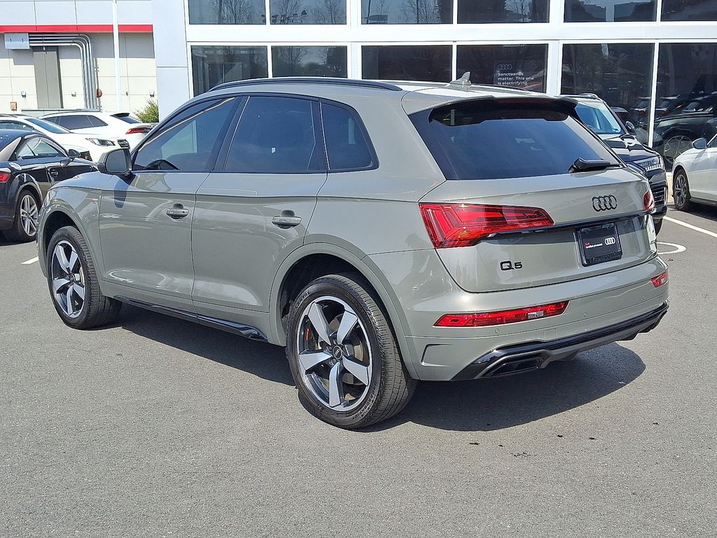 Thumbnail: 2023 Audi Q5 - 6