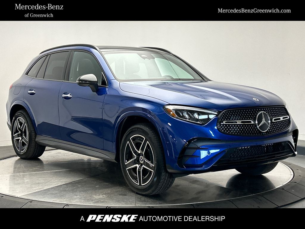 2025 Mercedes-Benz GLC 350 Hero Image