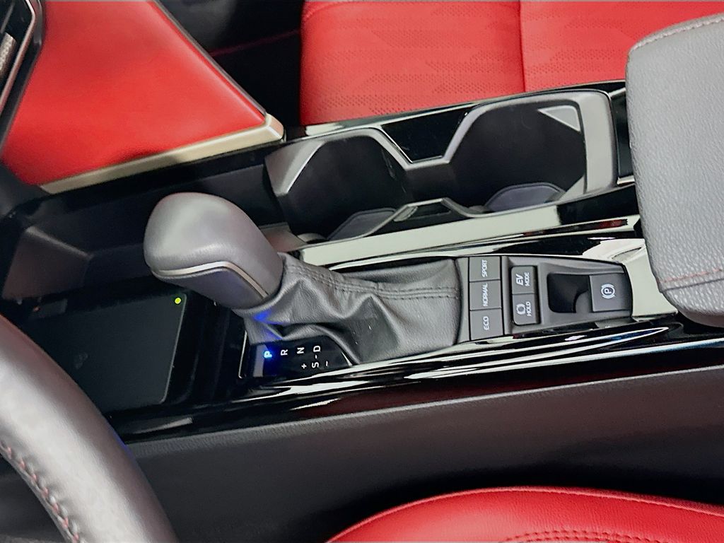 Thumbnail: 2025 Toyota Camry - 17