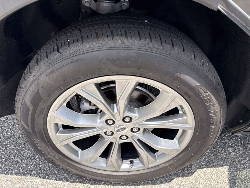 Used 2024 Ford Explorer SUV