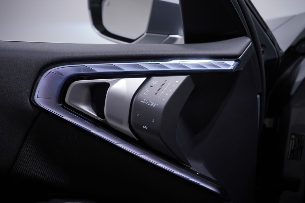 Thumbnail: 2026 BMW X3 - 11