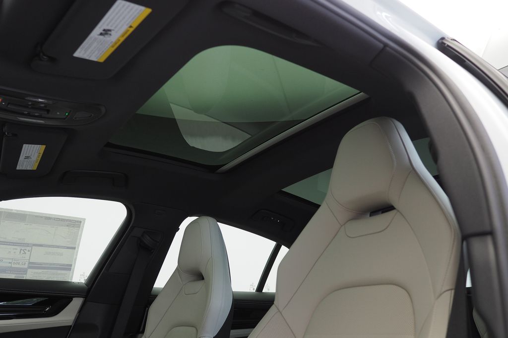 Thumbnail: 2026 Porsche Panamera - 14