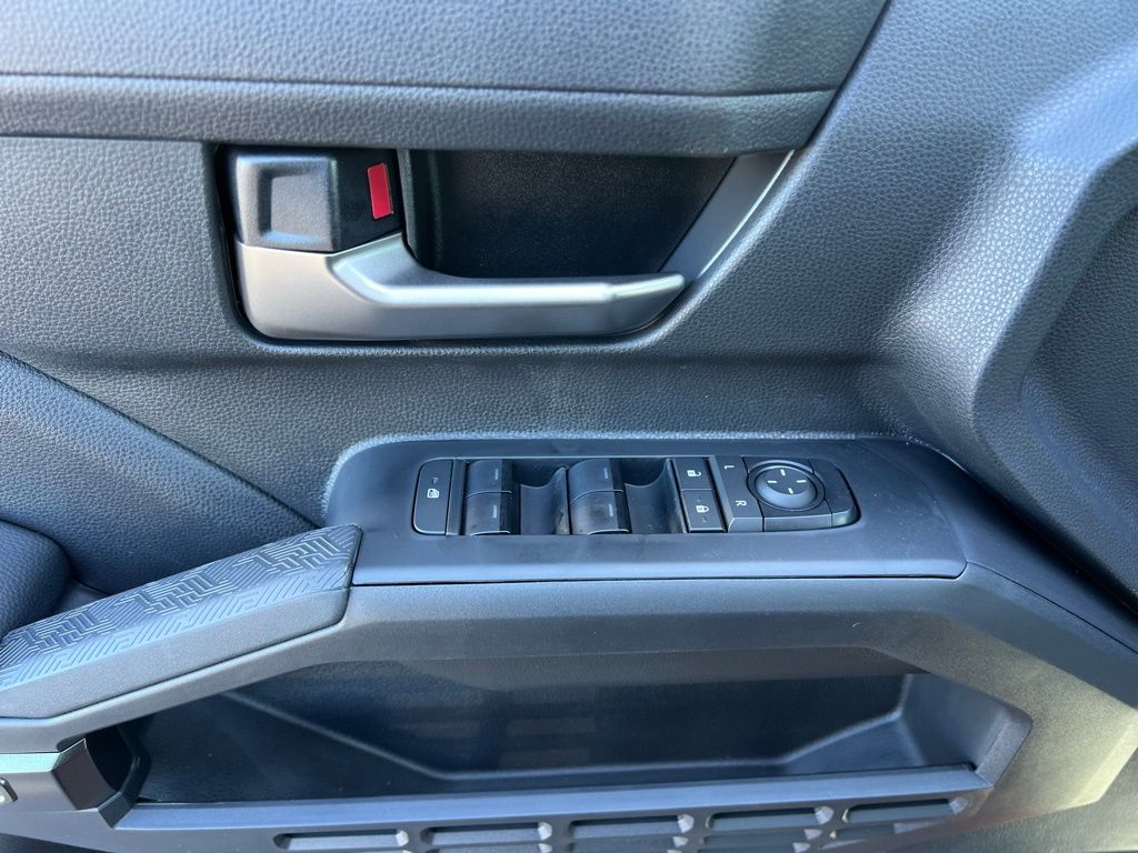 2025 Toyota Tacoma TRD Sport Double Cab photo 18