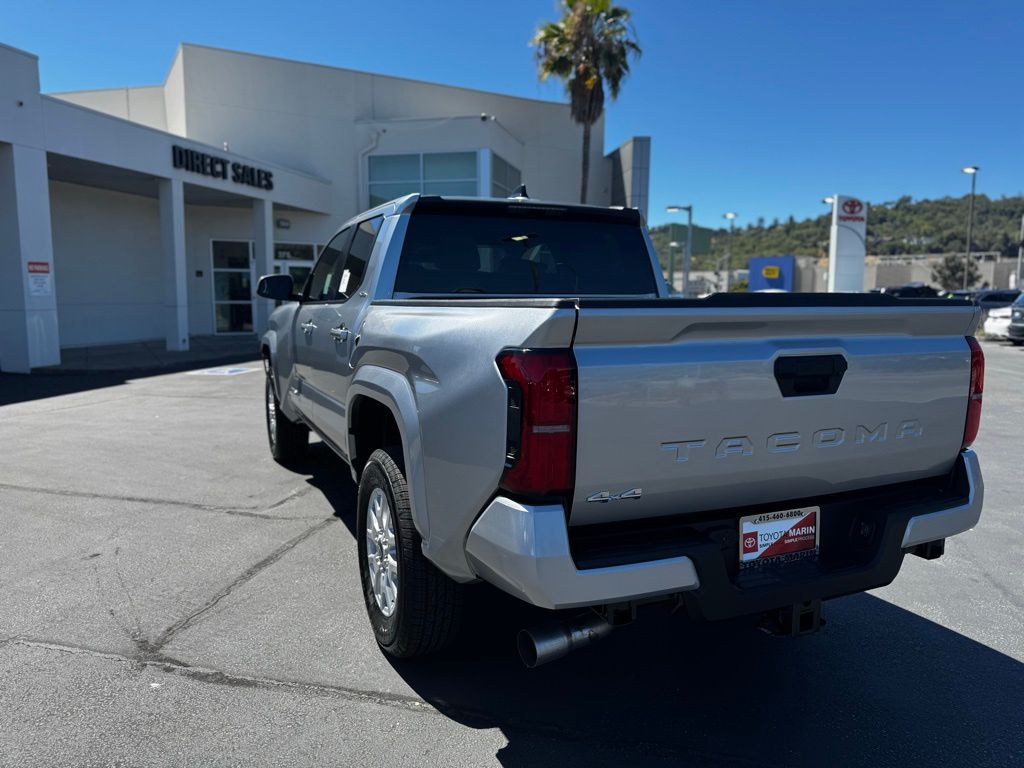 2025 Toyota Tacoma SR5 Double Cab photo 4