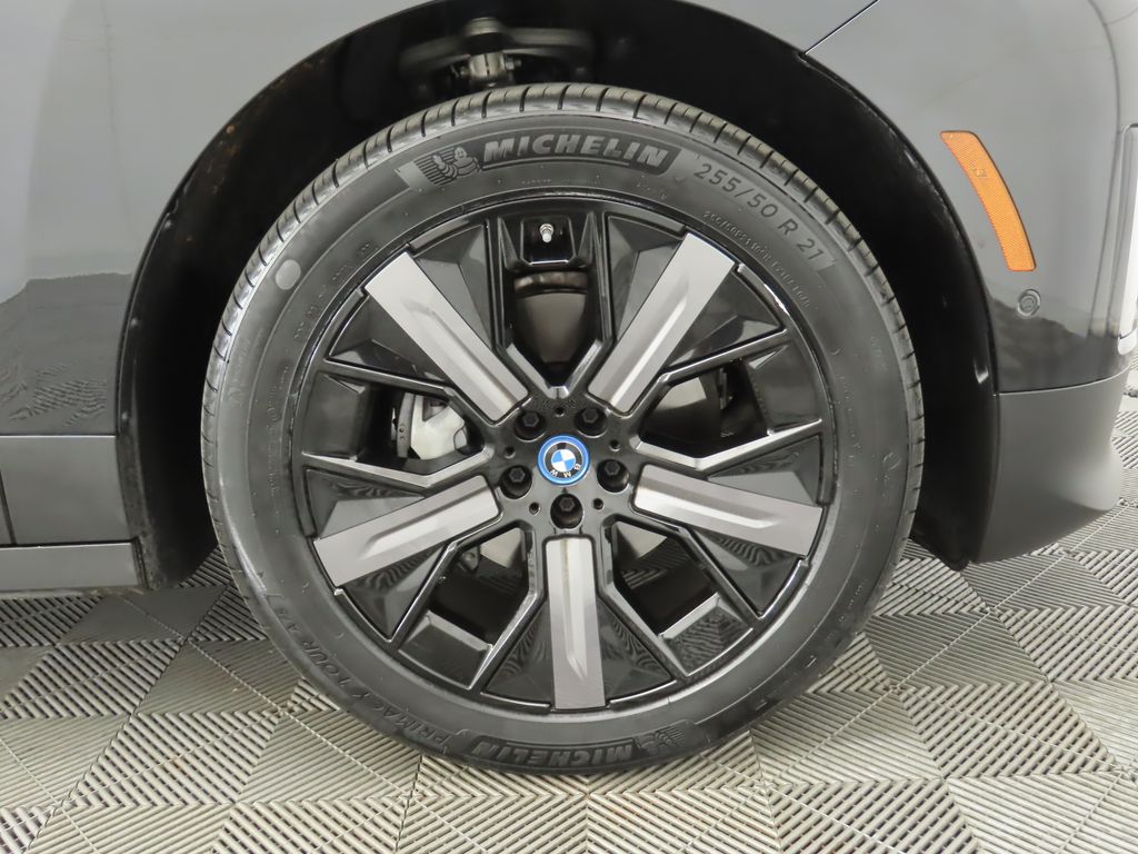 Thumbnail: 2025 BMW iX - 31