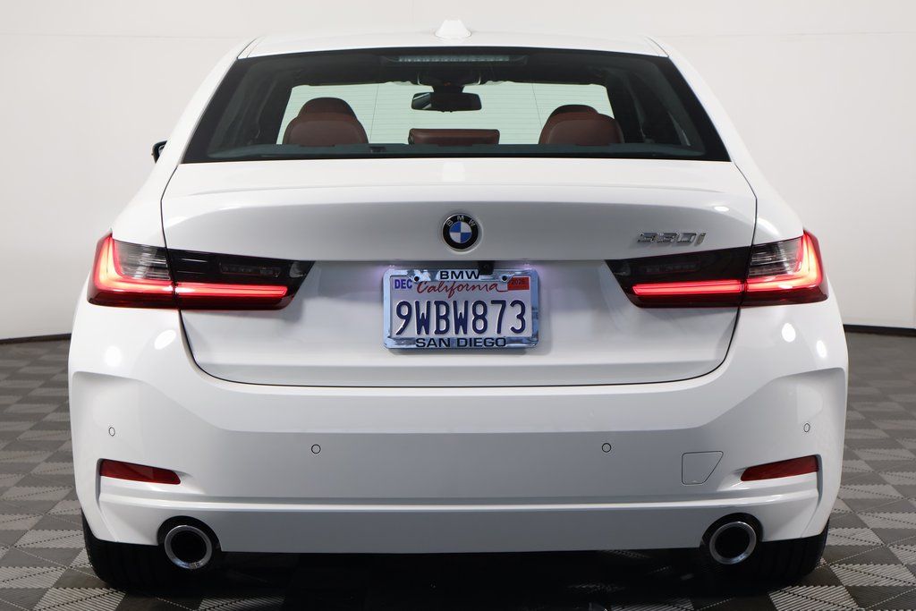 Thumbnail: 2026 BMW 3 Series - 5