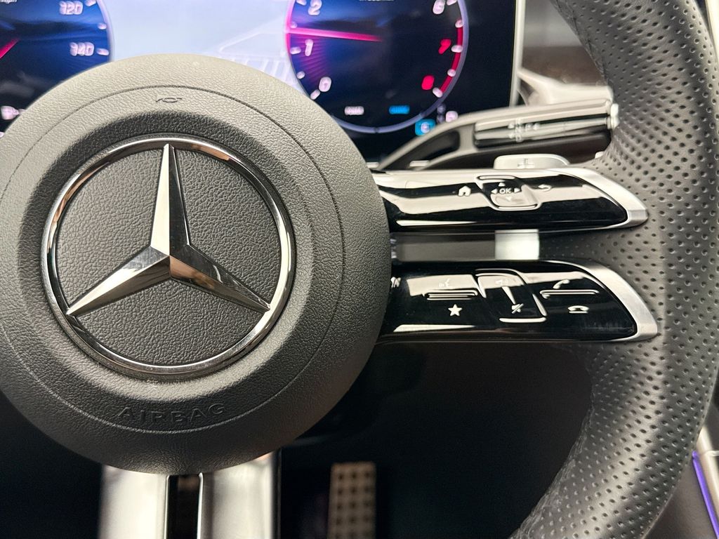 Thumbnail: 2026 Mercedes-Benz GLC - 12