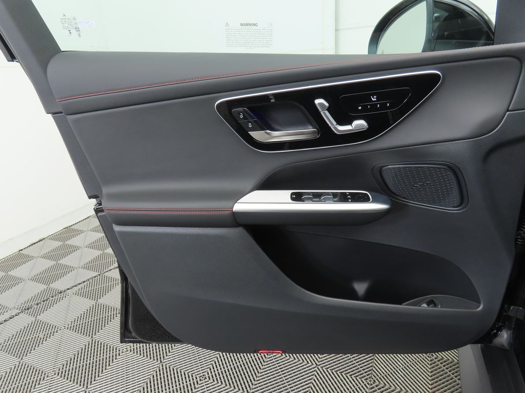 Thumbnail: 2026 Mercedes-Benz GLC - 24