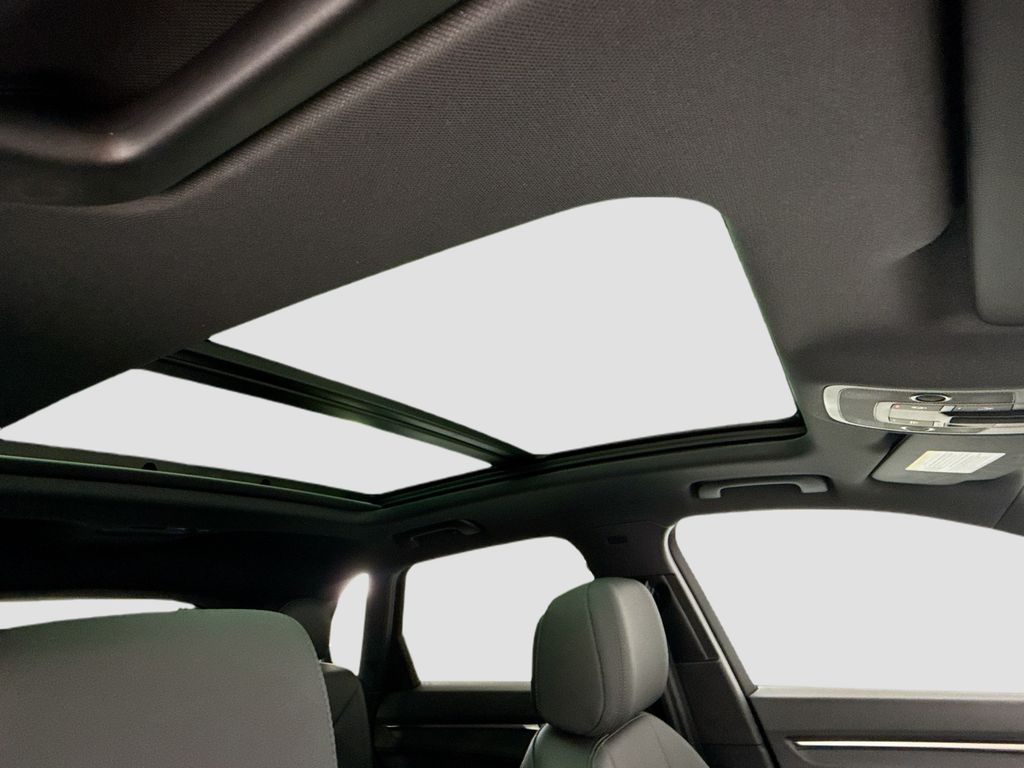 Thumbnail: 2025 Audi Q3 - 16