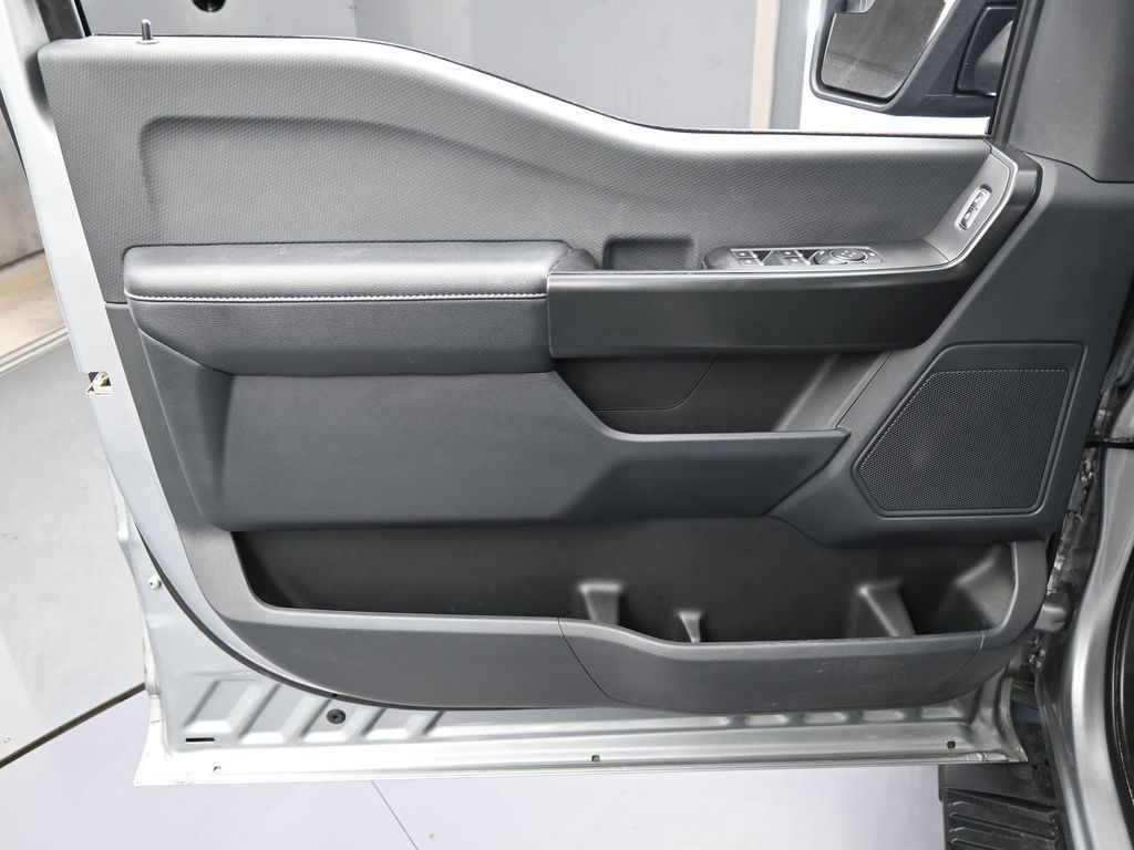 Used 2023 Iconic Silver Metallic Ford XL image 14