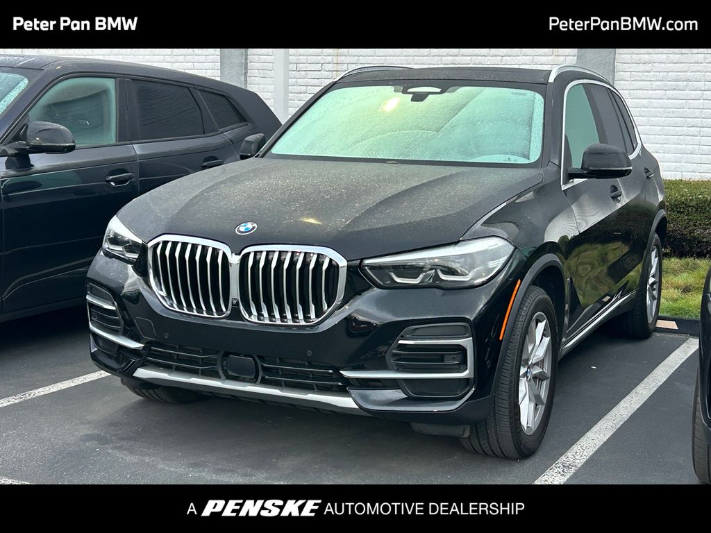 Thumbnail: 2023 BMW X5 - 1