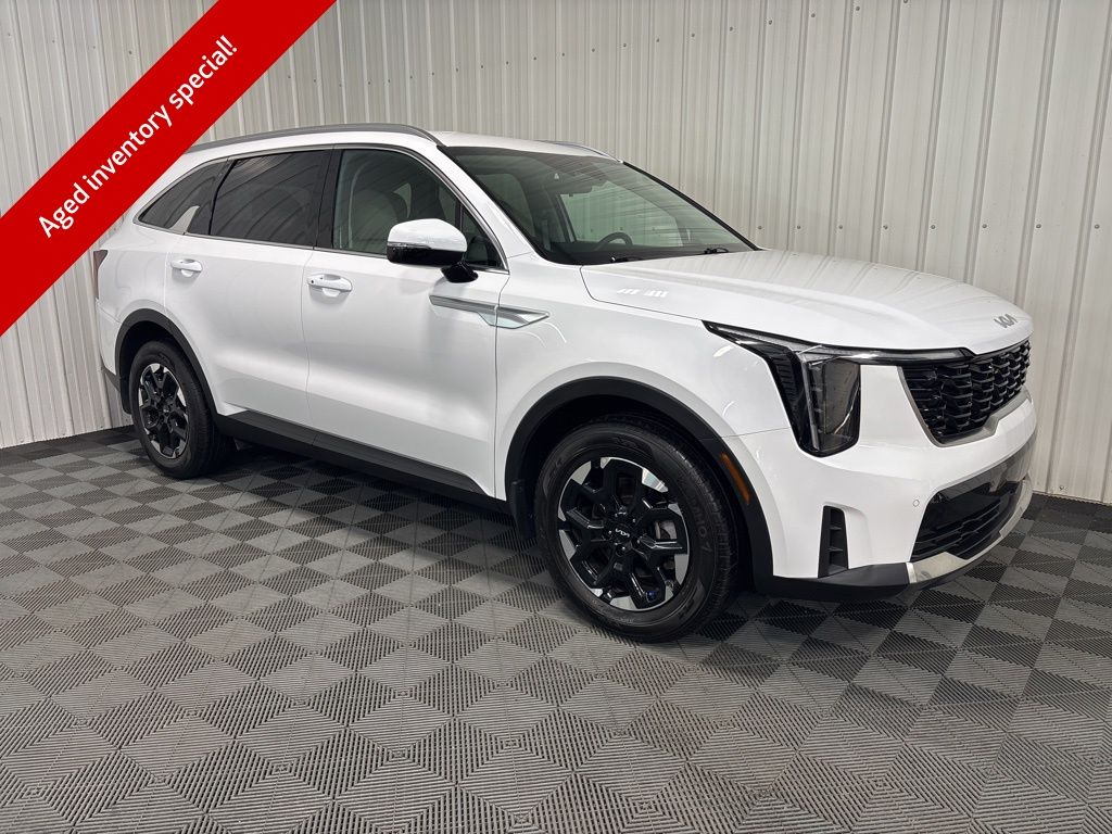 2025 Kia Sorento S FWD