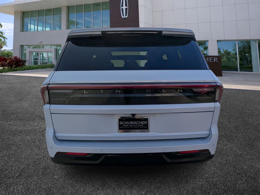 new 2026 Lincoln Navigator car, priced at $123,415