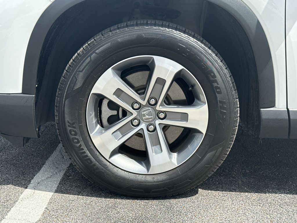2025 Honda Pilot EX-L White at Community Honda
