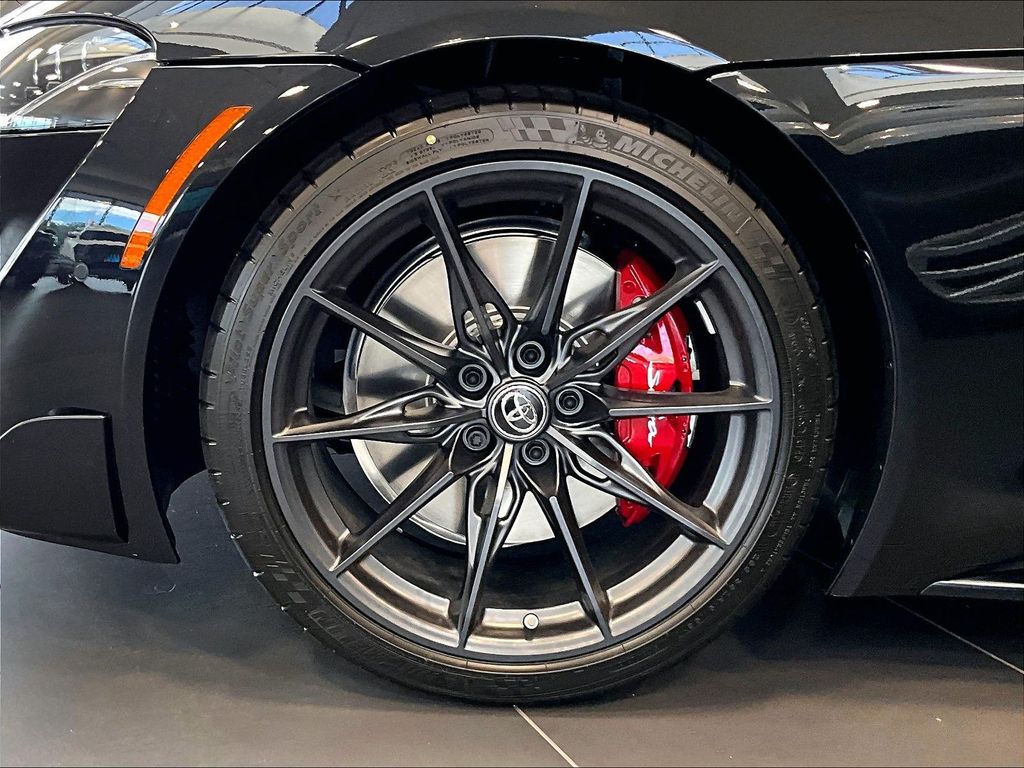 2026 Toyota GR Supra — photo 8