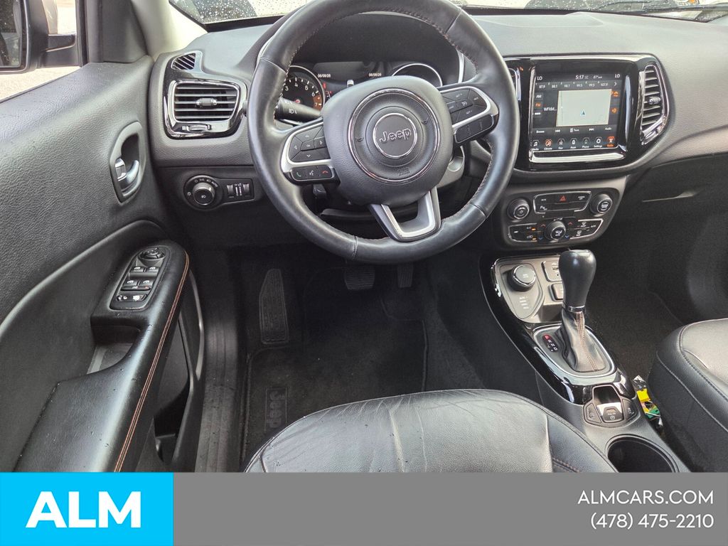 Used 2018 White Jeep Limited image 10