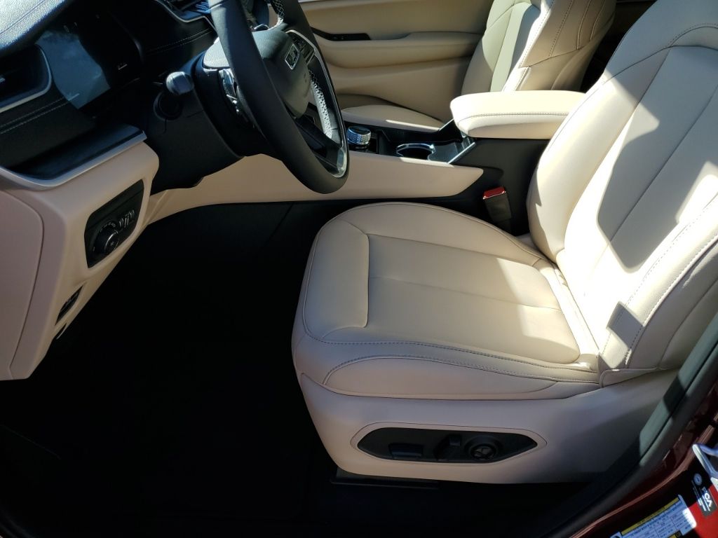 New Car 2025 Jeep Grand Cherokee L  Limited For Sale Under $50,000 In Austin, Texas