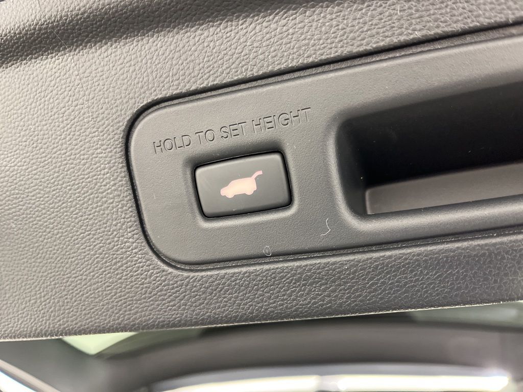 Thumbnail: 2026 Acura MDX - 25