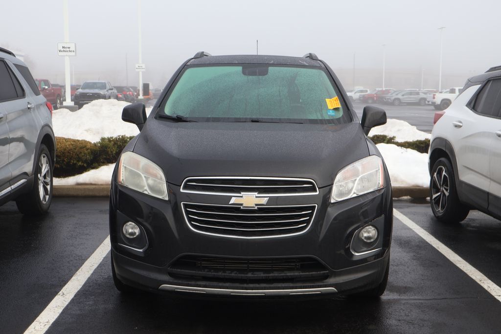 Thumbnail: 2016 Chevrolet Trax - 2