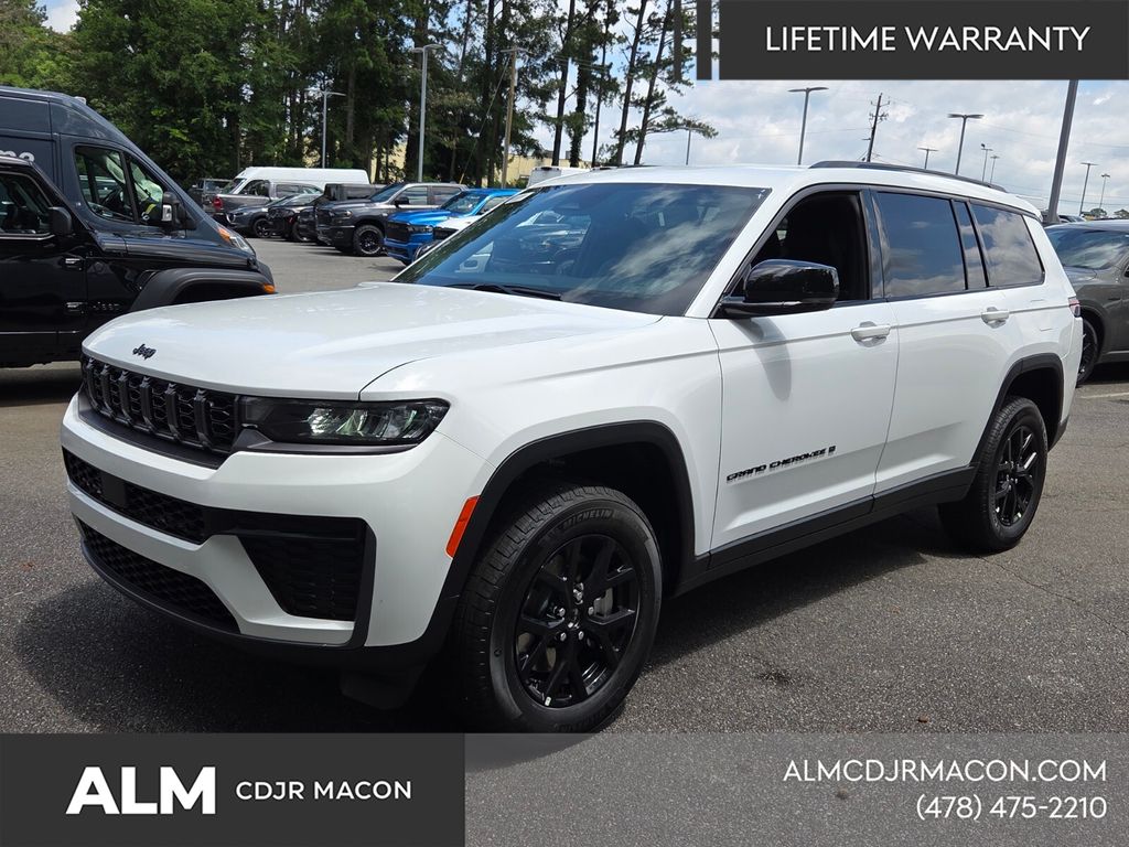 New 2026 Bright White Clear-Coat Exterior Paint Jeep Laredo image 4
