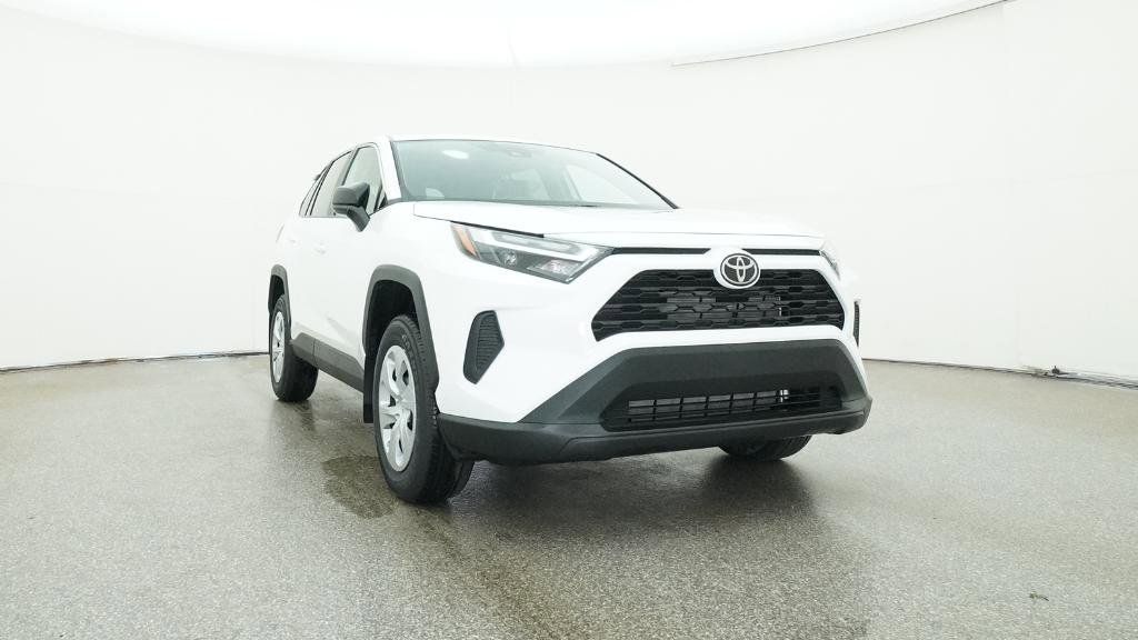 2025 Toyota RAV4 LE 17