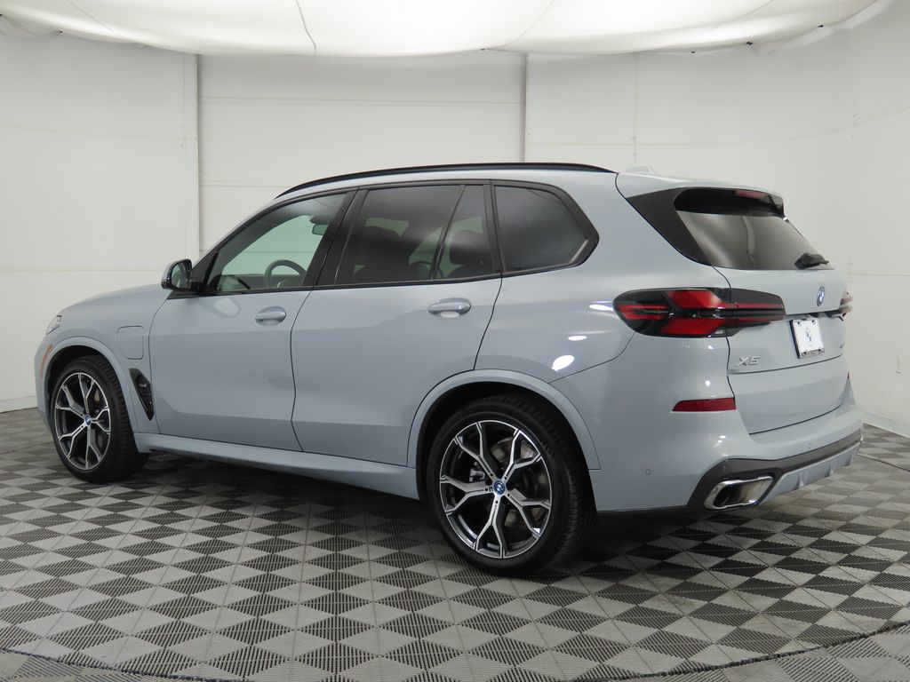 Thumbnail: 2024 BMW X5 - 7