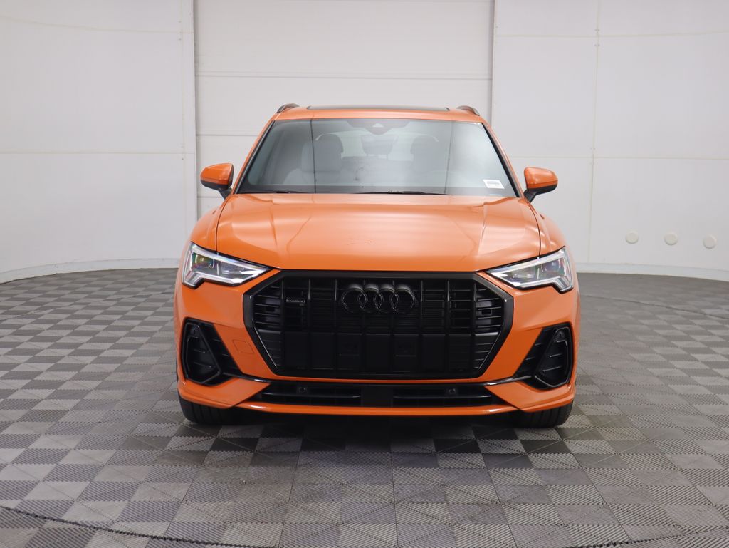 Thumbnail: 2025 Audi Q3 - 2