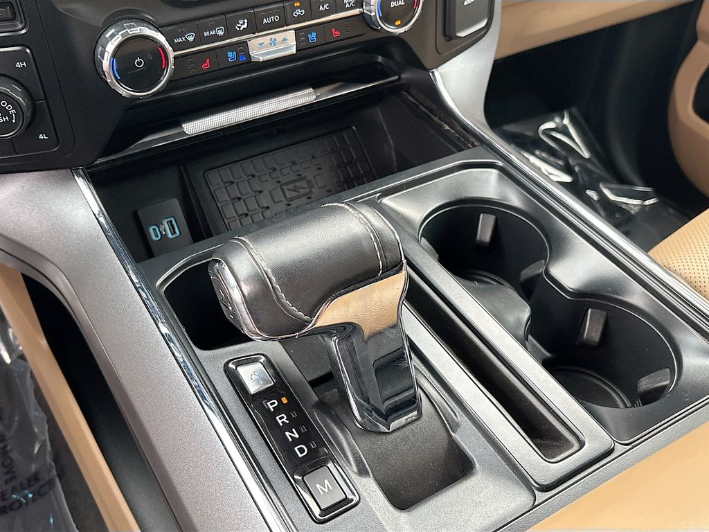 Used 2023 White Ford Lariat image 17