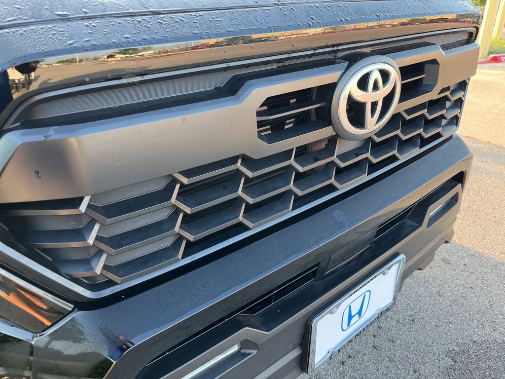 2024 Toyota Tacoma TRD Off-Road 15