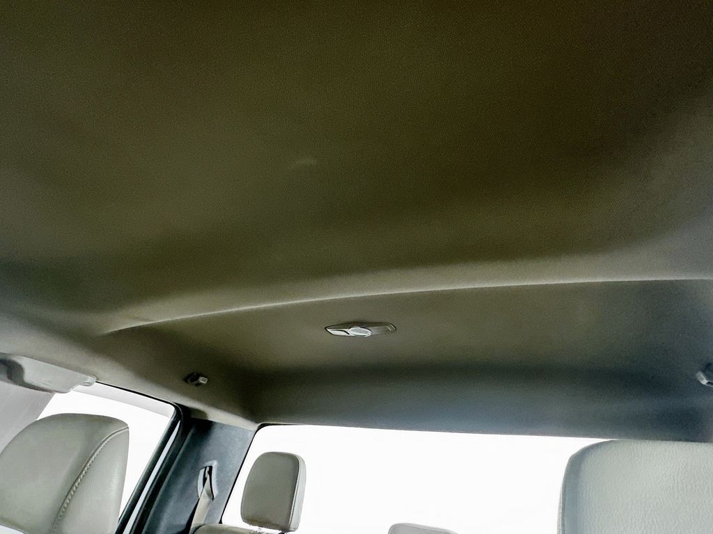 Used 2019 White Ford XL image 21