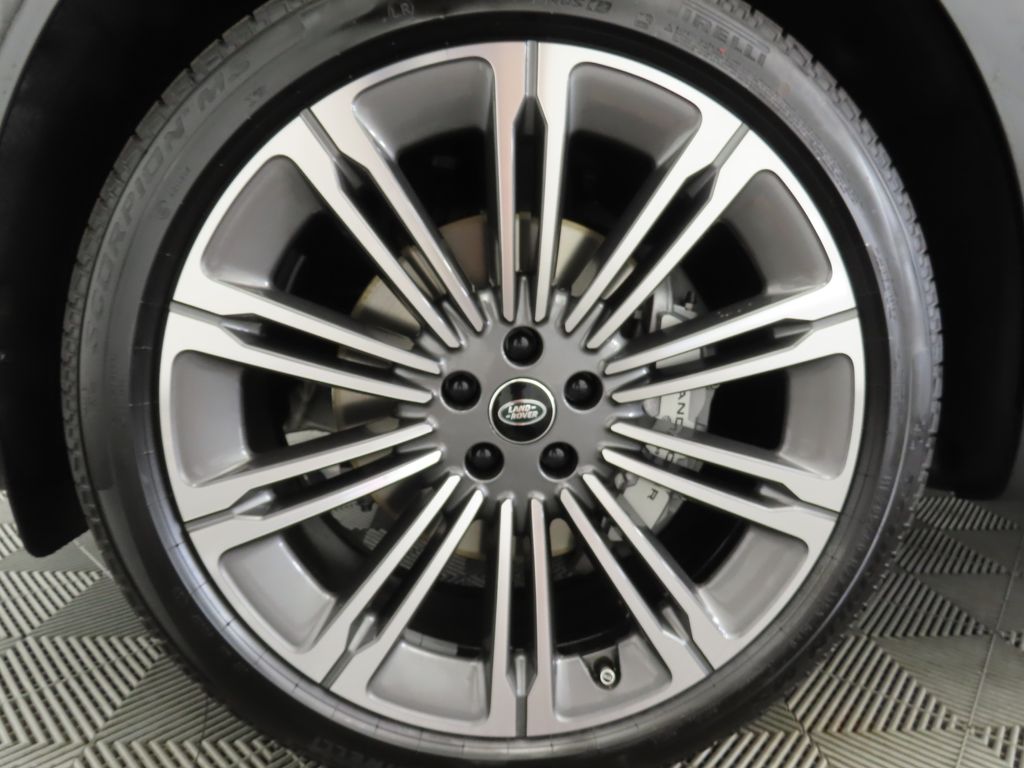 Thumbnail: 2025 Land Rover Range Rover Sport - 29