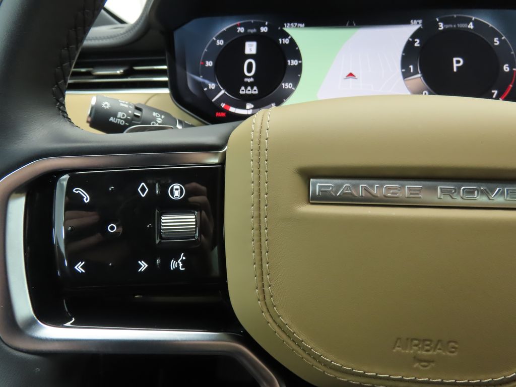 Thumbnail: 2025 Land Rover Range Rover Sport - 11