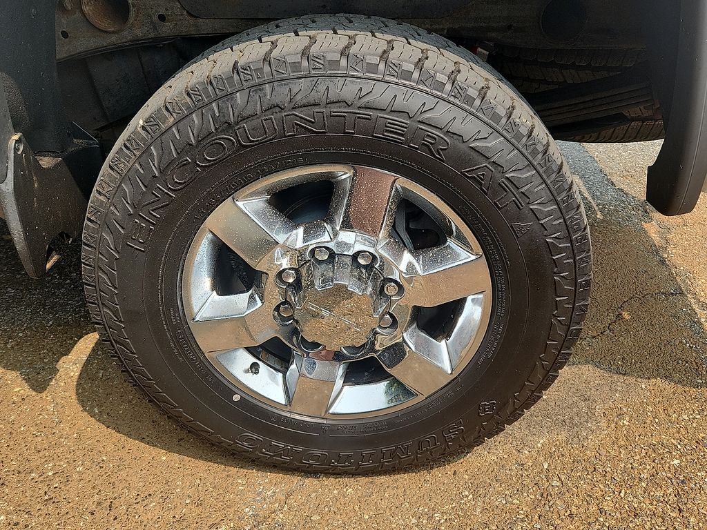 2016 GMC Sierra 2500 Denali 8