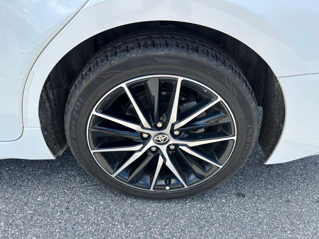 Thumbnail: 2023 Toyota Camry - 9