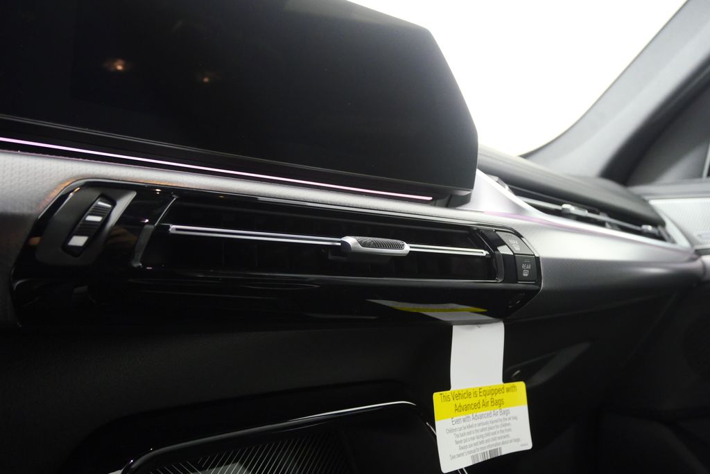 Thumbnail: 2026 BMW X1 - 21