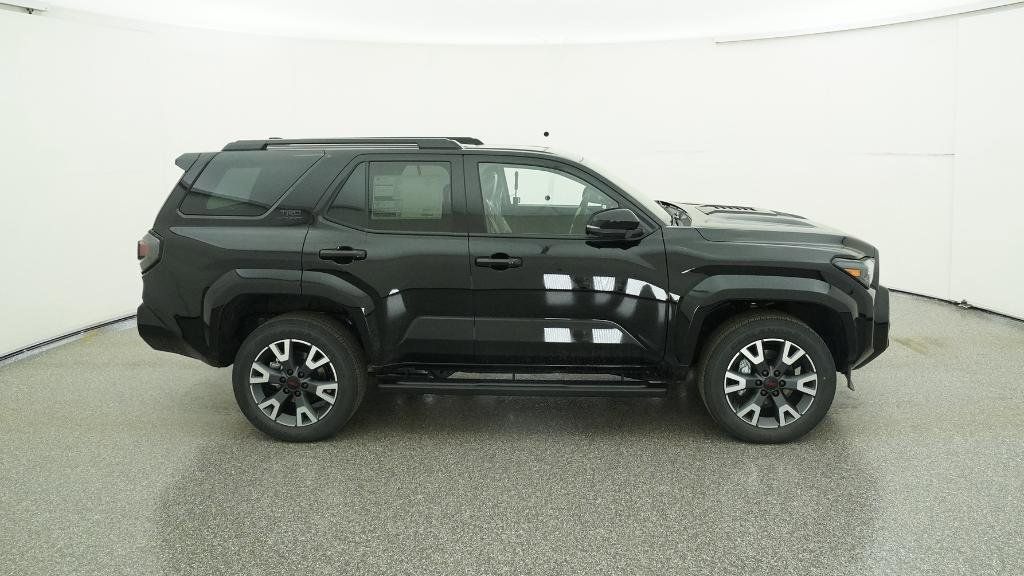 Thumbnail: 2025 Toyota 4Runner - 21