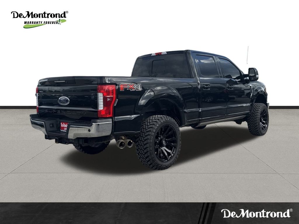 2017 Ford F-250SD Lariat - 4