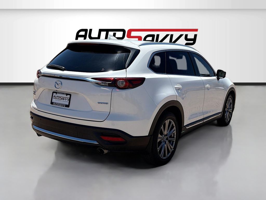 Used 2023 White Mazda Signature image 7